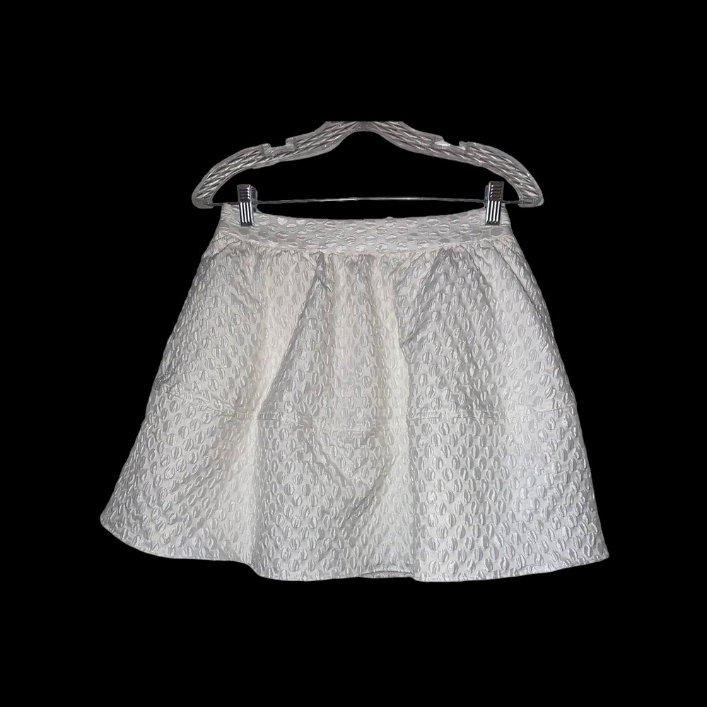 Express Women’s Size 4 White Mid Thigh Ruffle Skirt NWT - Picture 2 of 6
